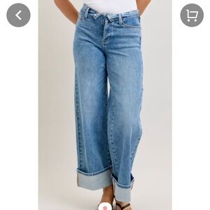 Mid Rise button fly Judy Blue jeans